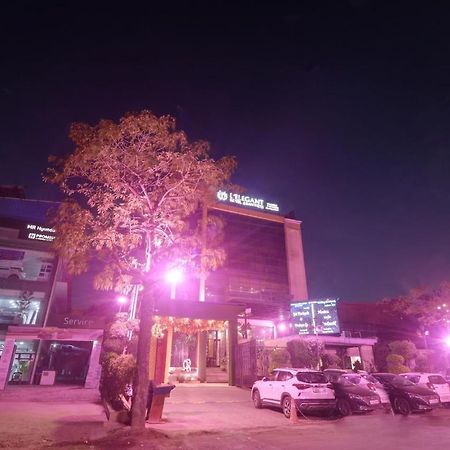 Oyo Townhouse 934 L'Elegant Hotel & Banquetby Ace Manor Ghaziabad Buitenkant foto
