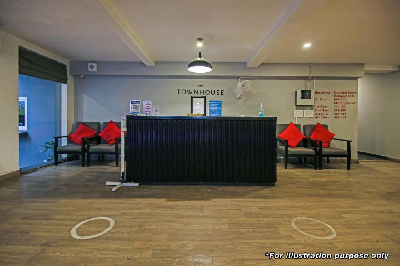 Oyo Townhouse 934 L'Elegant Hotel & Banquetby Ace Manor Ghaziabad Buitenkant foto